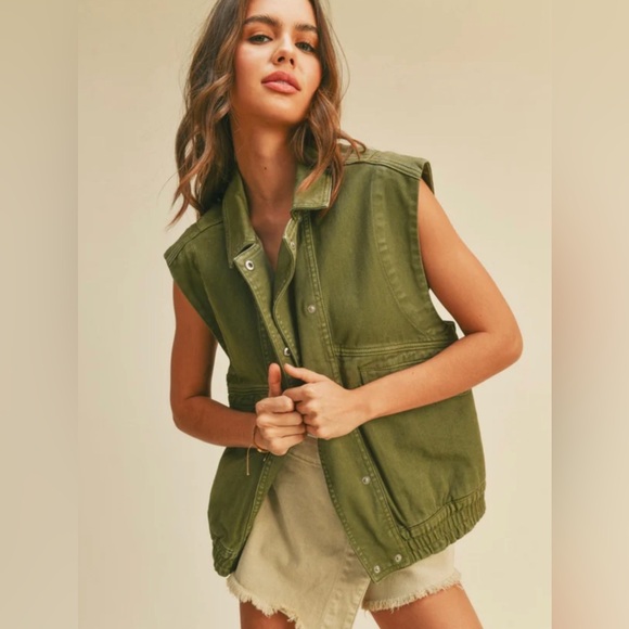 Miou Muse Jackets & Blazers - Miou Muse Green Utility Vest Size S/M
